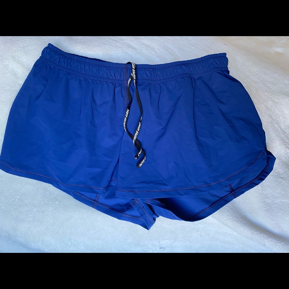 Jolyn Doyle Shorts size Medium [Like New]
